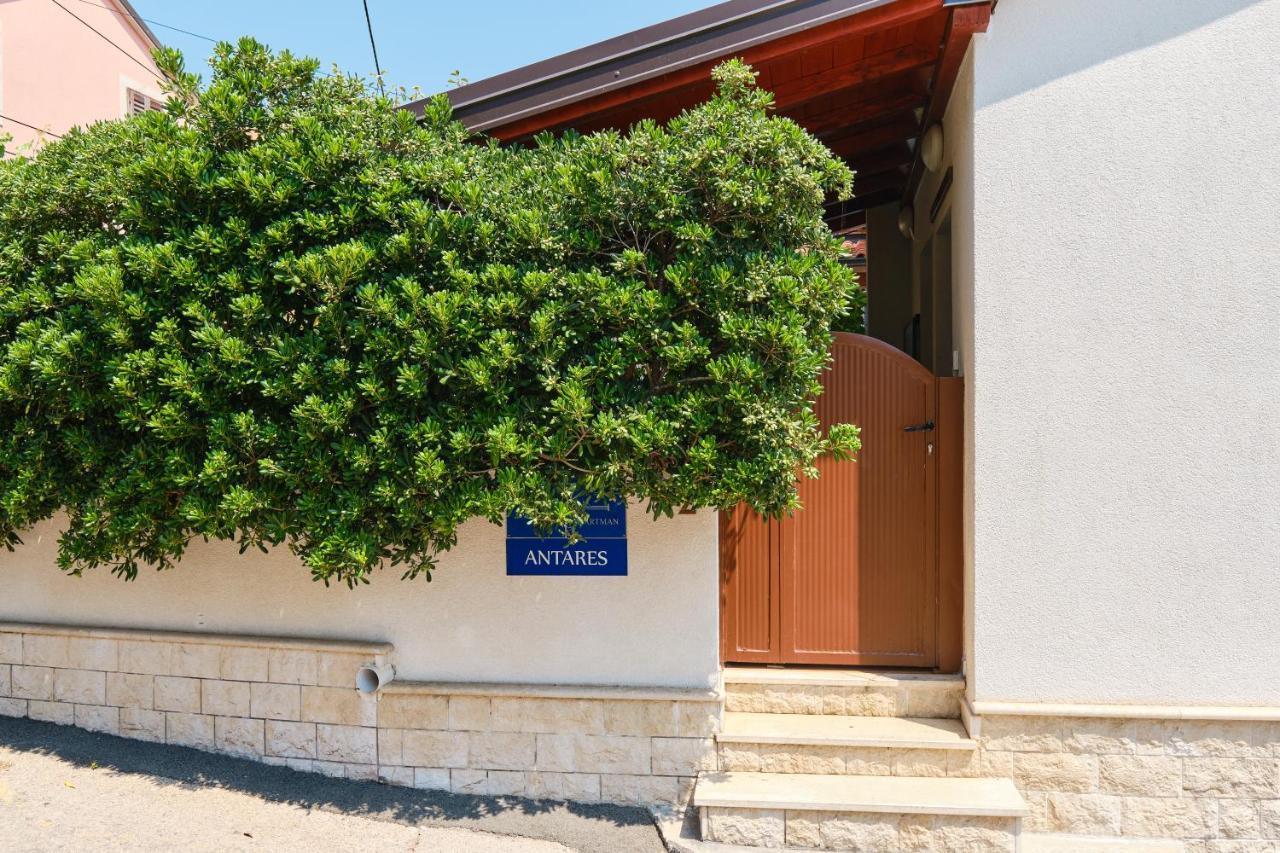 Apartments Antares Mali Lošinj Kültér fotó