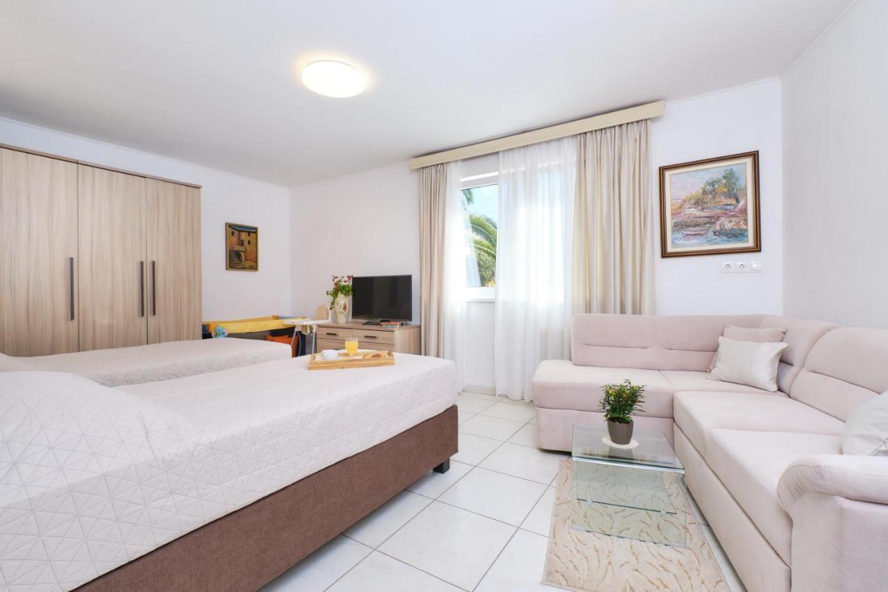 Apartments Antares Mali Lošinj Kültér fotó