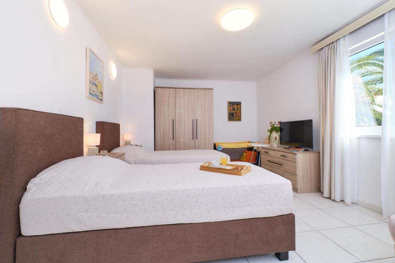 Apartments Antares Mali Lošinj Kültér fotó