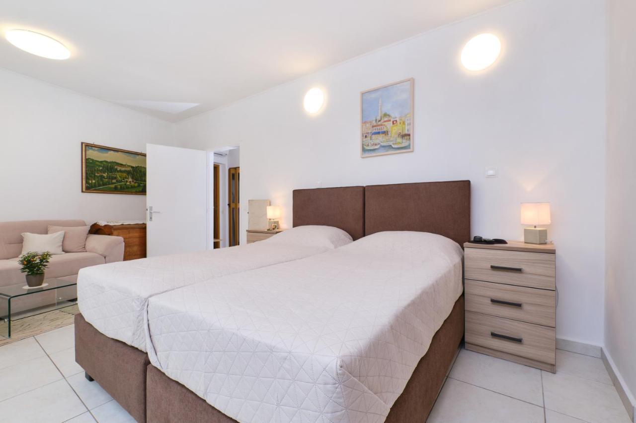 Apartments Antares Mali Lošinj Kültér fotó